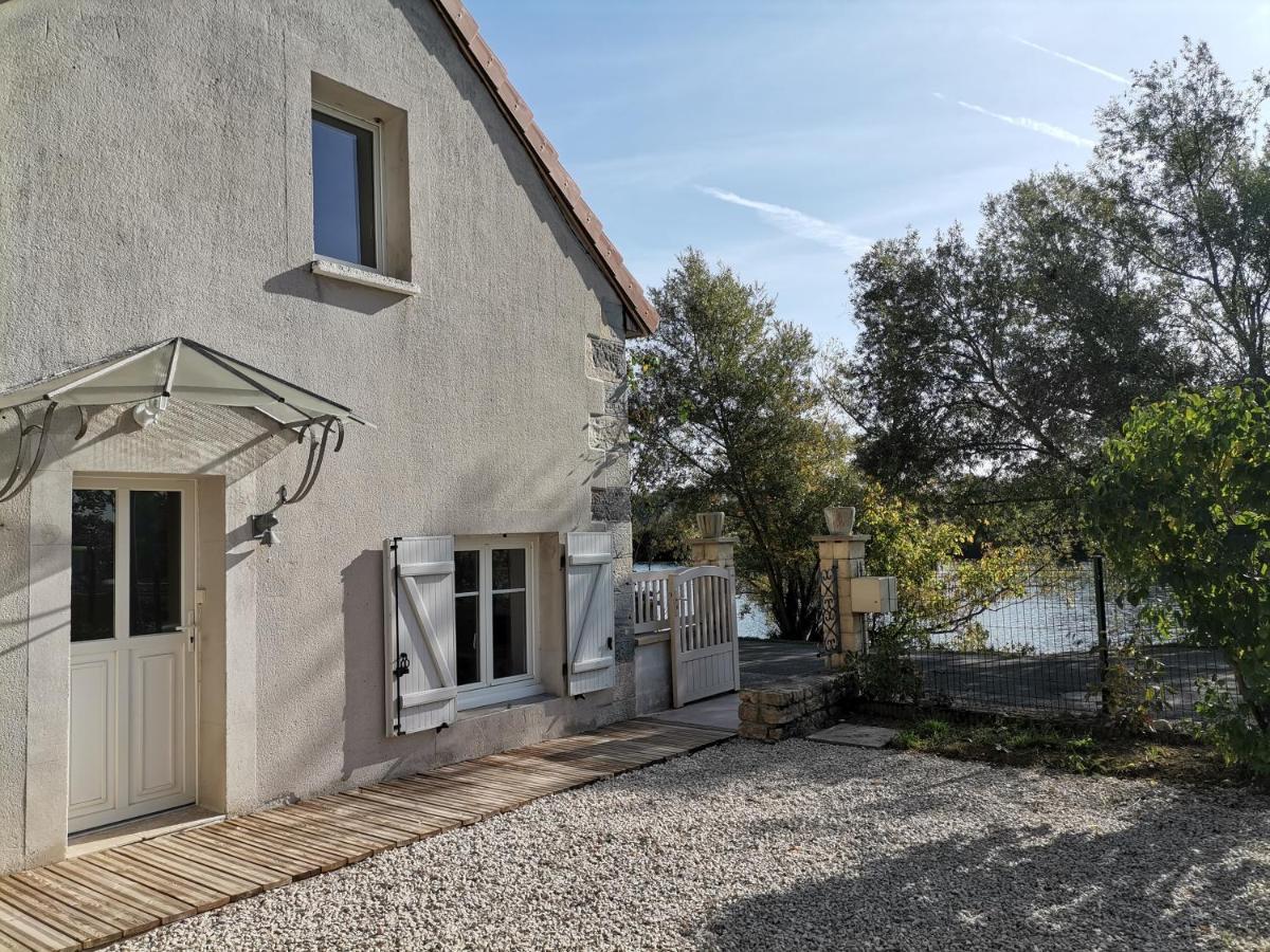 L'Alcove Des Falaises Rochefort-sur-Nenon Exterior photo